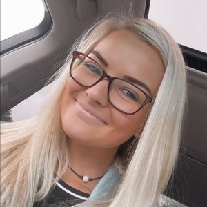 Meet your Posher, Clara